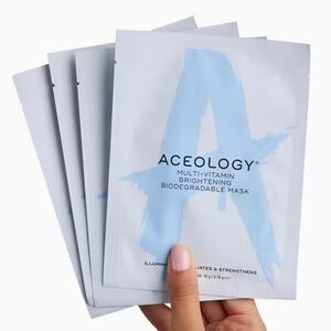 Multi-Vitamin Brightening Mask - Blue